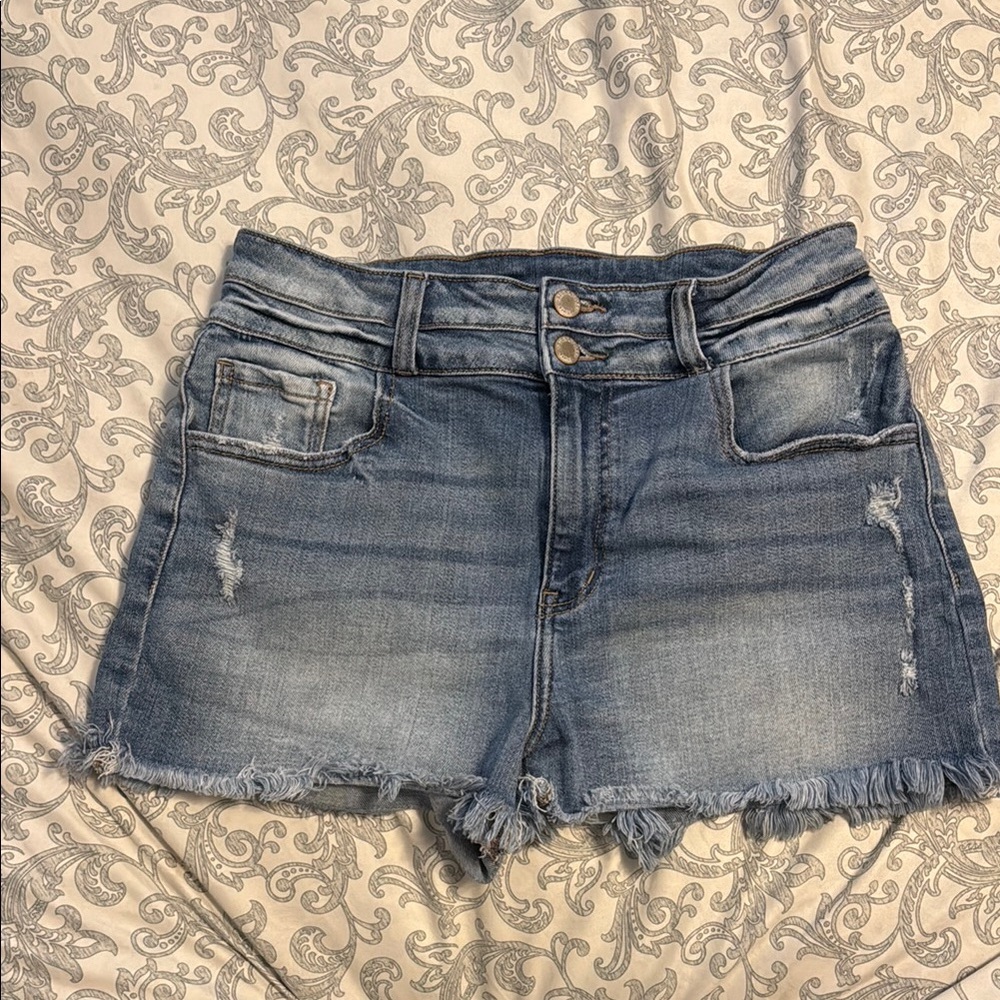 KanCan- Kurvy Ultra High-Waisted Rise Distressed Jean Shorts